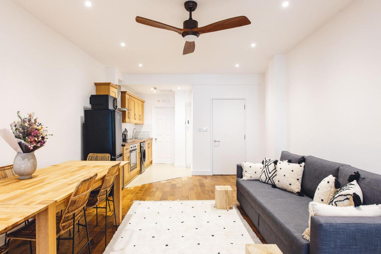 2 Bedroom Apartment Right On Trafalgar Square London Exterior foto