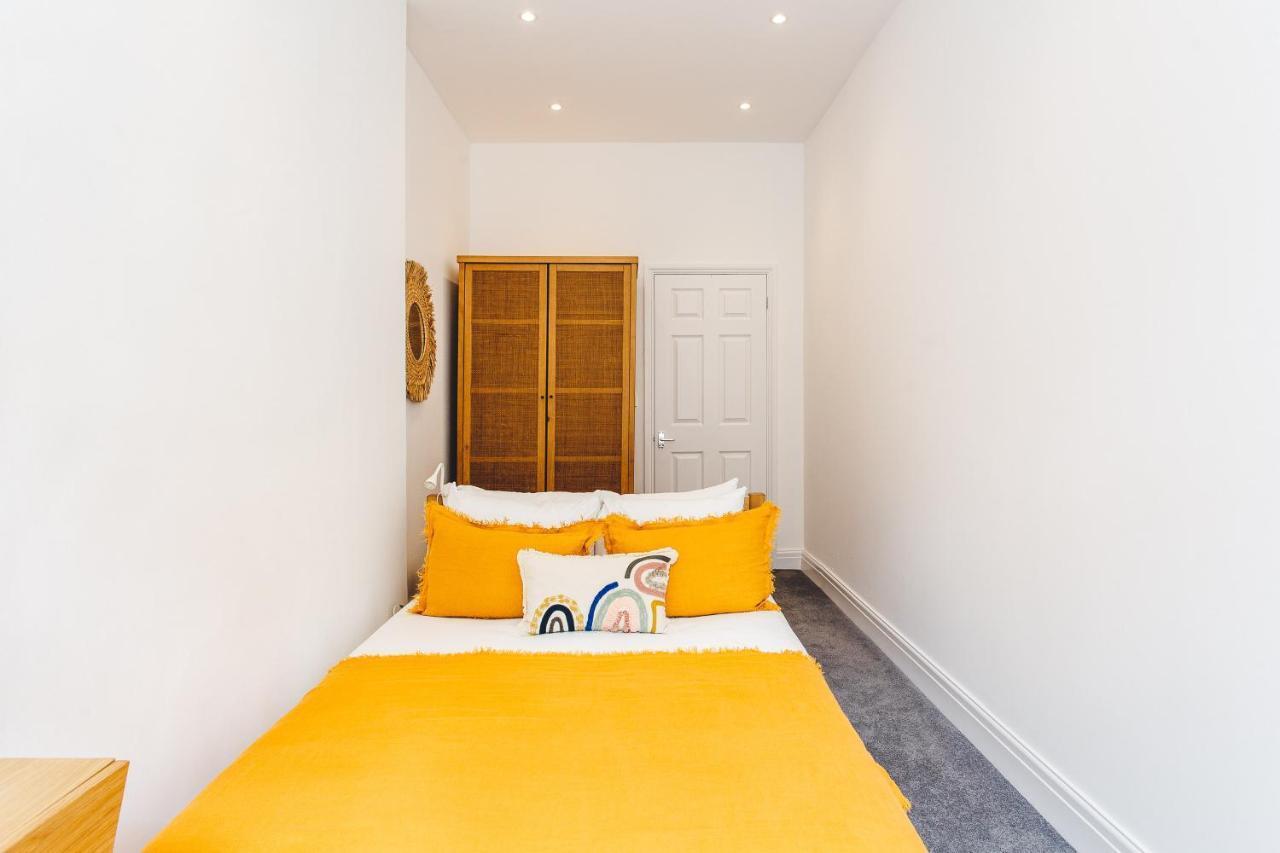 2 Bedroom Apartment Right On Trafalgar Square London Exterior foto