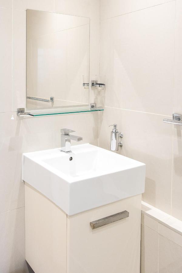 2 Bedroom Apartment Right On Trafalgar Square London Exterior foto