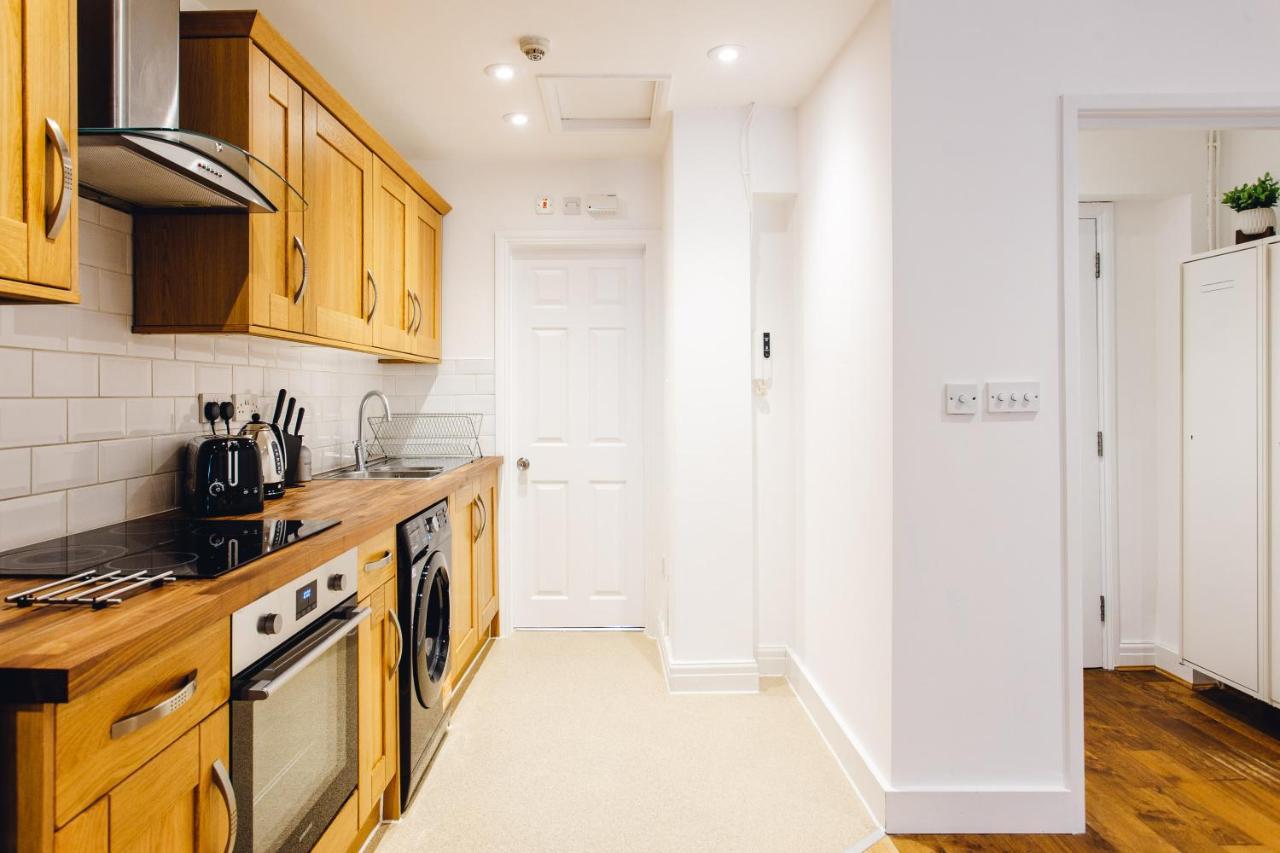 2 Bedroom Apartment Right On Trafalgar Square London Exterior foto