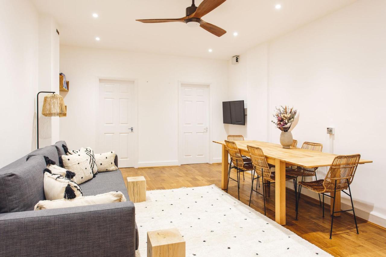 2 Bedroom Apartment Right On Trafalgar Square London Exterior foto