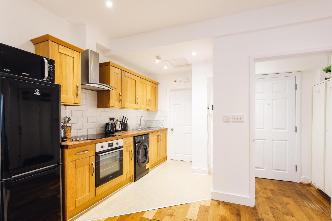 2 Bedroom Apartment Right On Trafalgar Square London Exterior foto