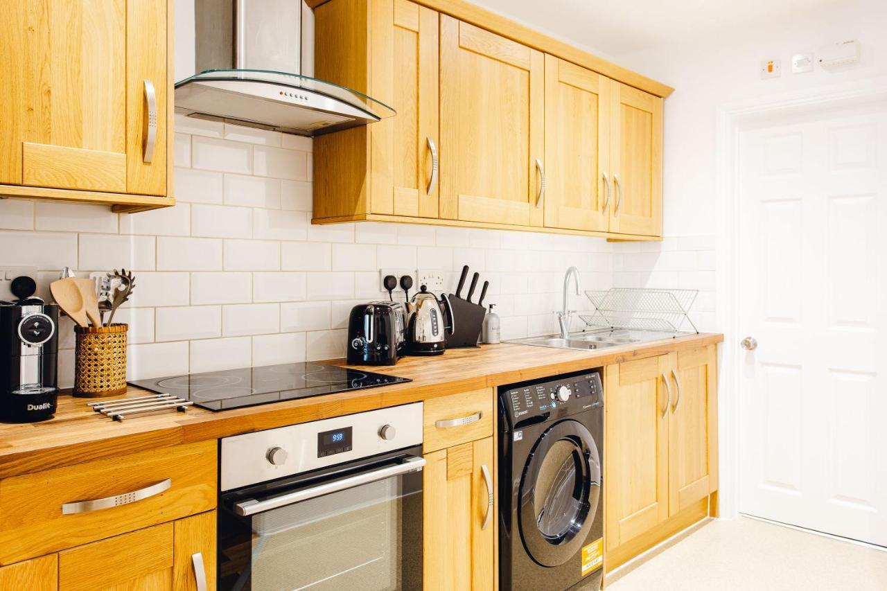 2 Bedroom Apartment Right On Trafalgar Square London Exterior foto